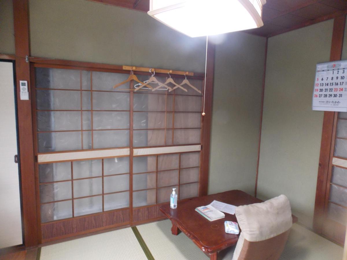 Hojo Suigun Youth Hostel Matsuyama  Esterno foto