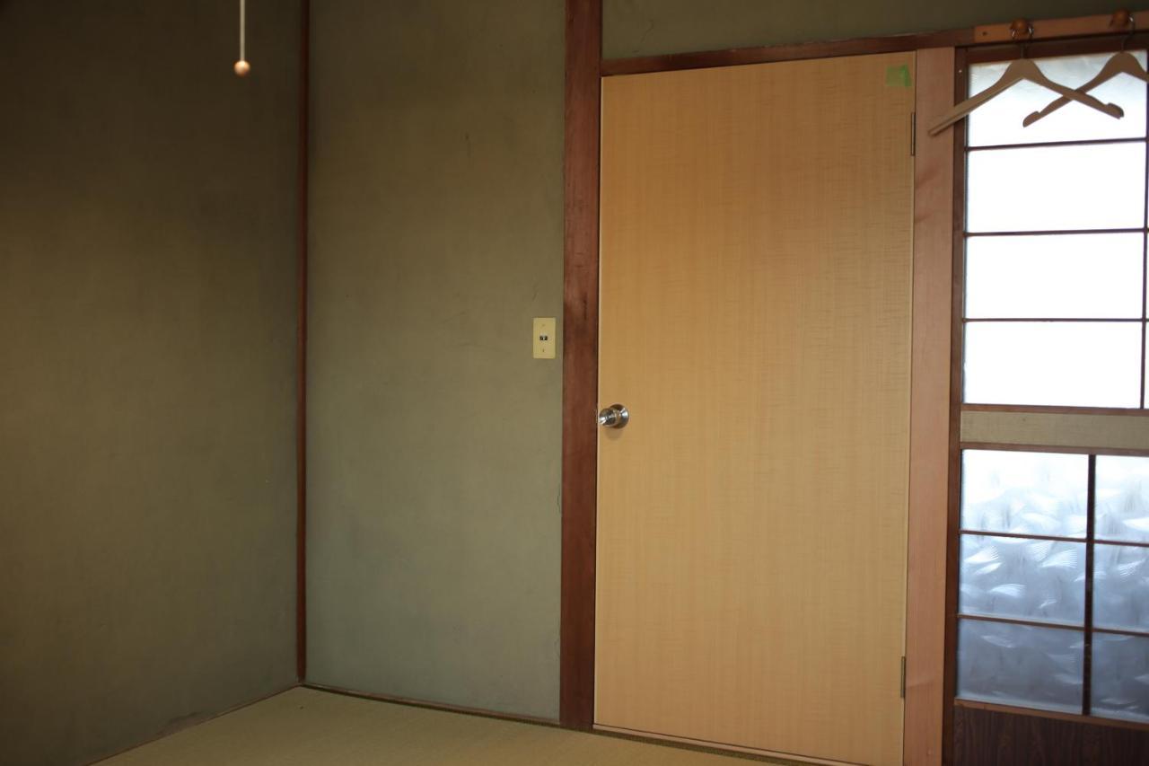Hojo Suigun Youth Hostel Matsuyama  Esterno foto