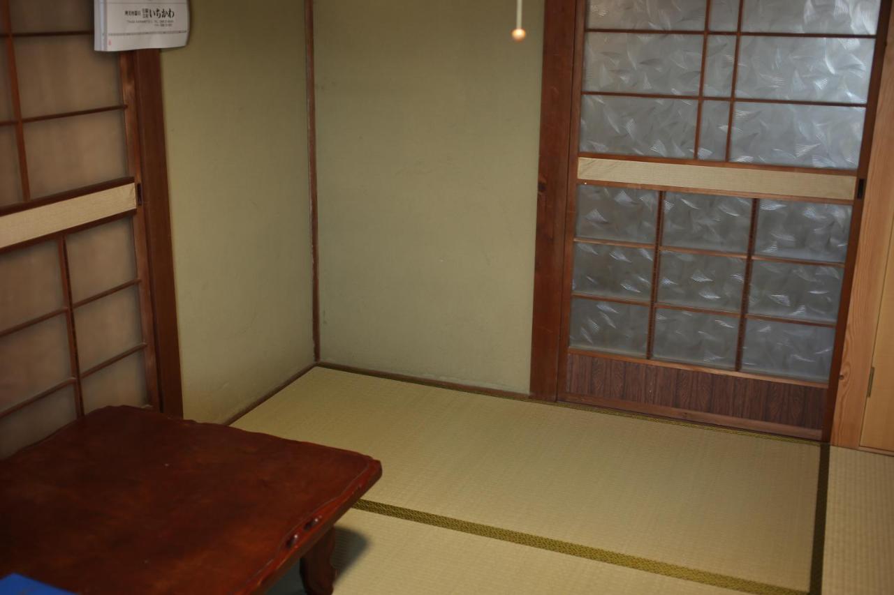 Hojo Suigun Youth Hostel Matsuyama  Esterno foto