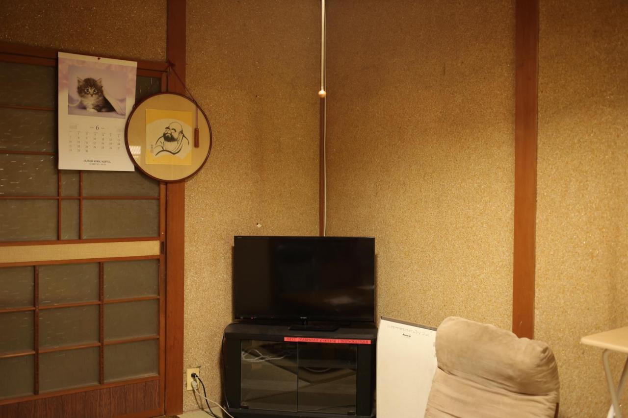 Hojo Suigun Youth Hostel Matsuyama  Esterno foto